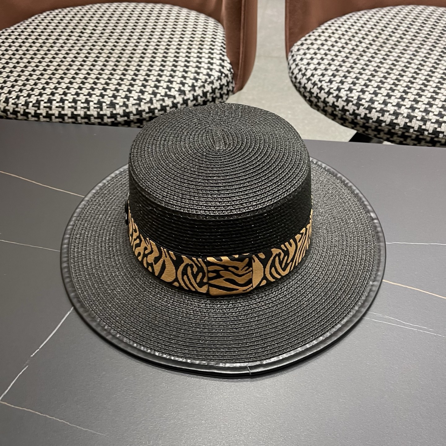 Moncler hat