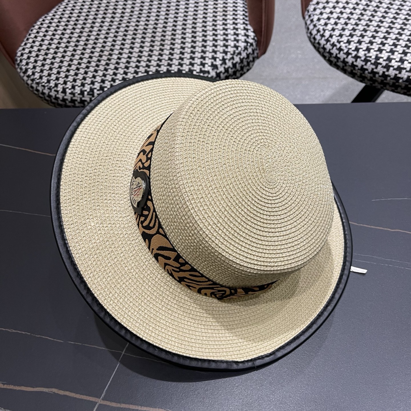 Moncler hat