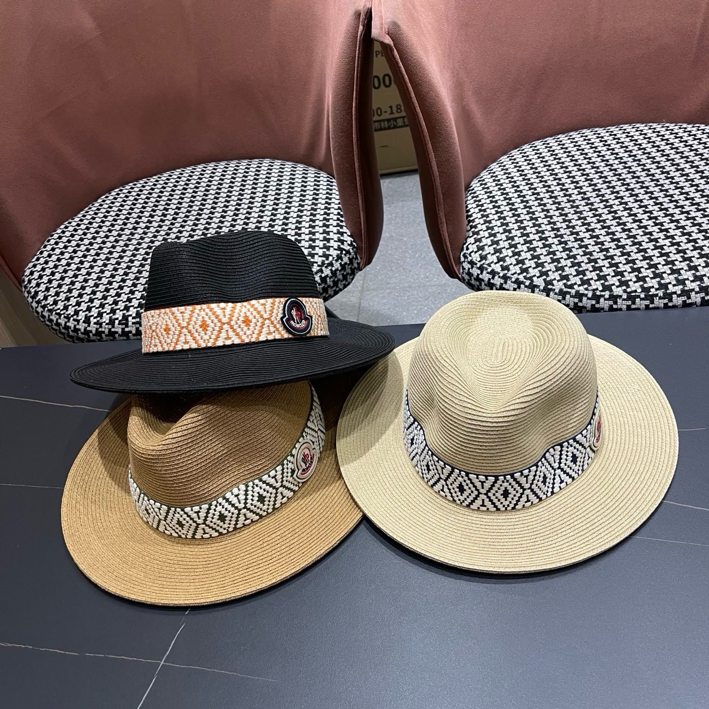Moncler hat