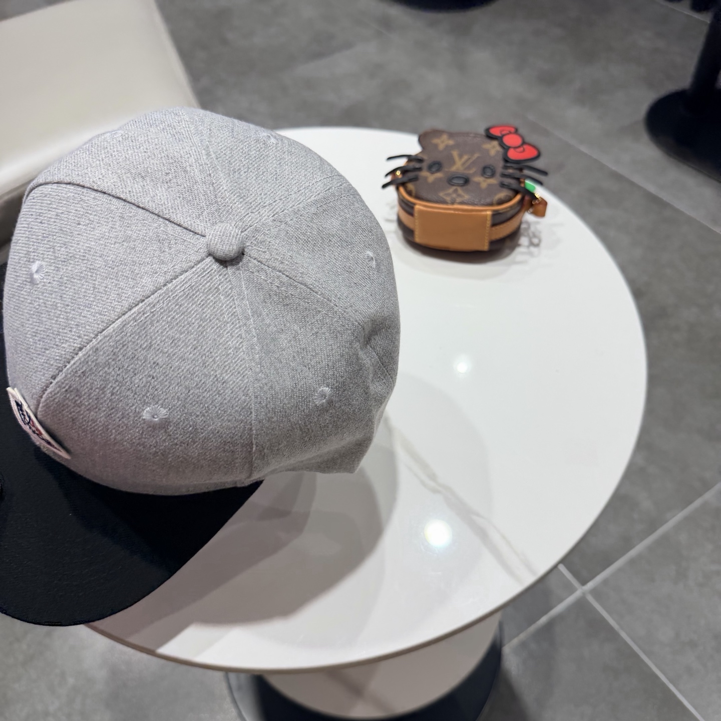 Moncler hat