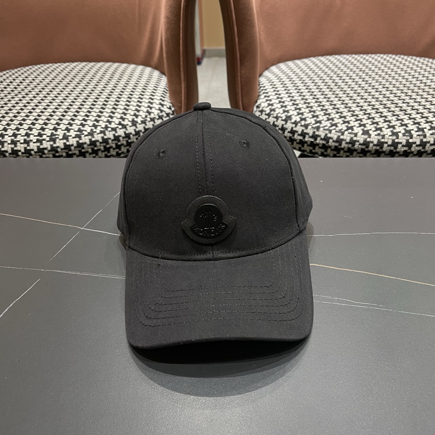 Moncler hat