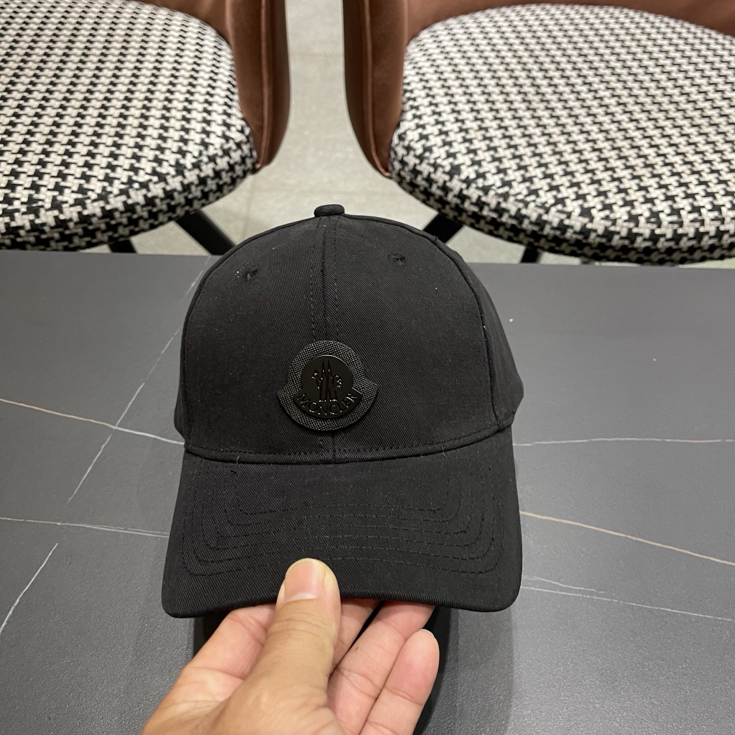 Moncler hat