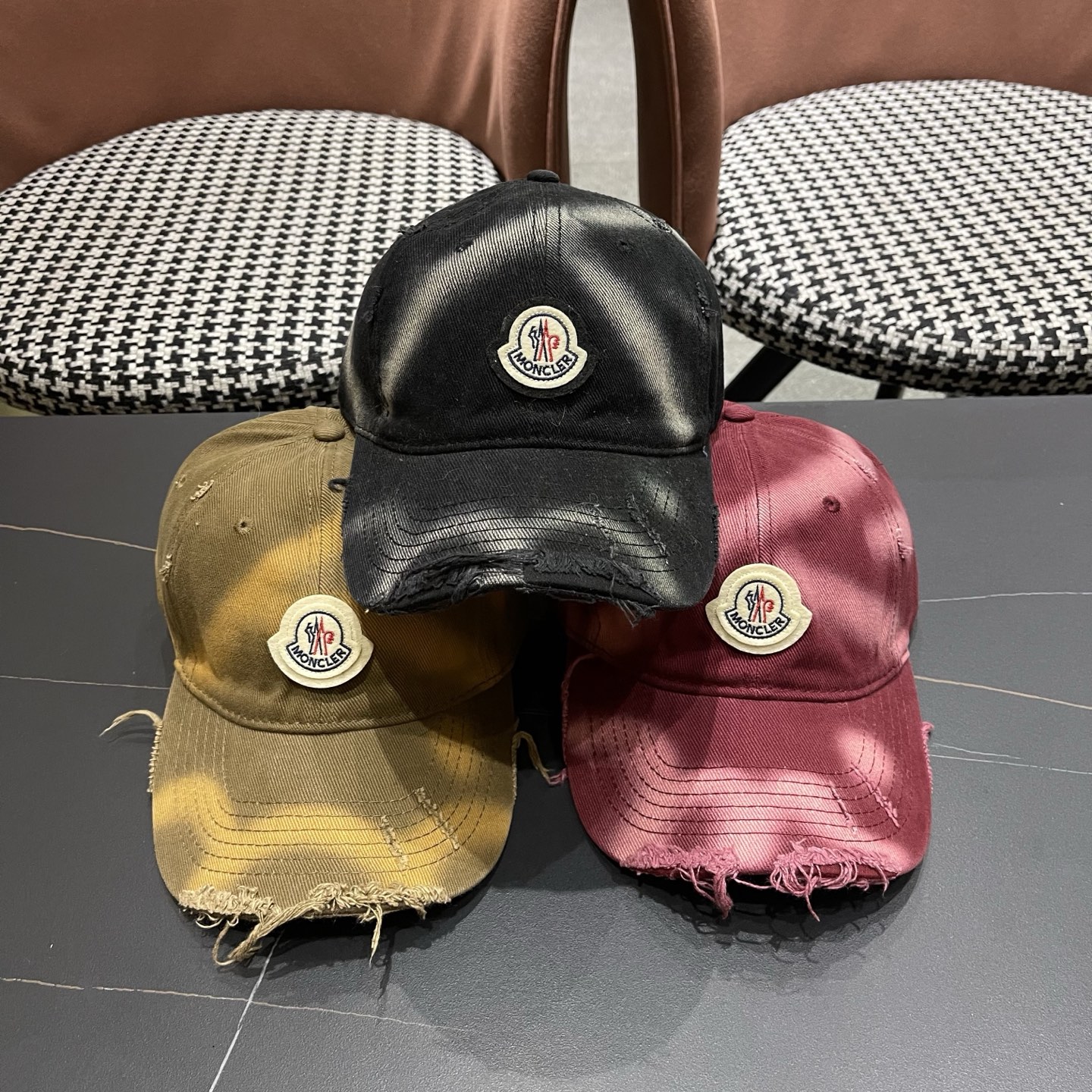 Moncler hat