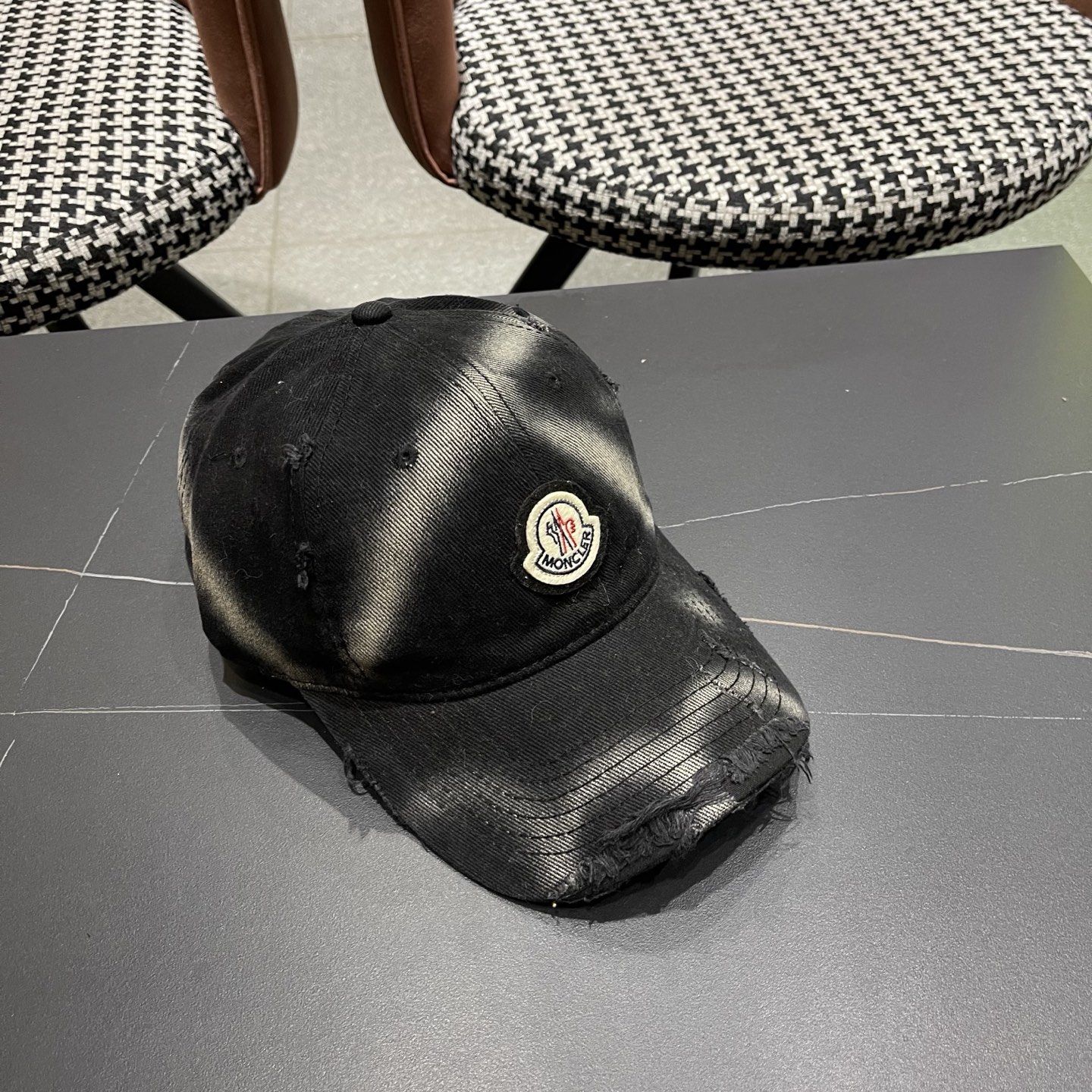 Moncler hat