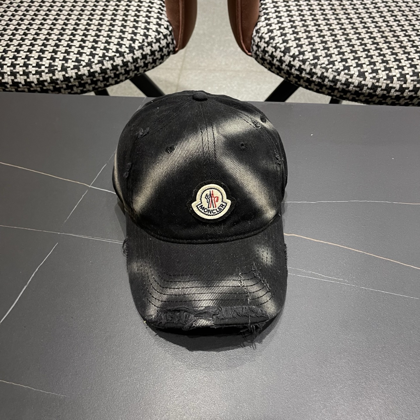 Moncler hat