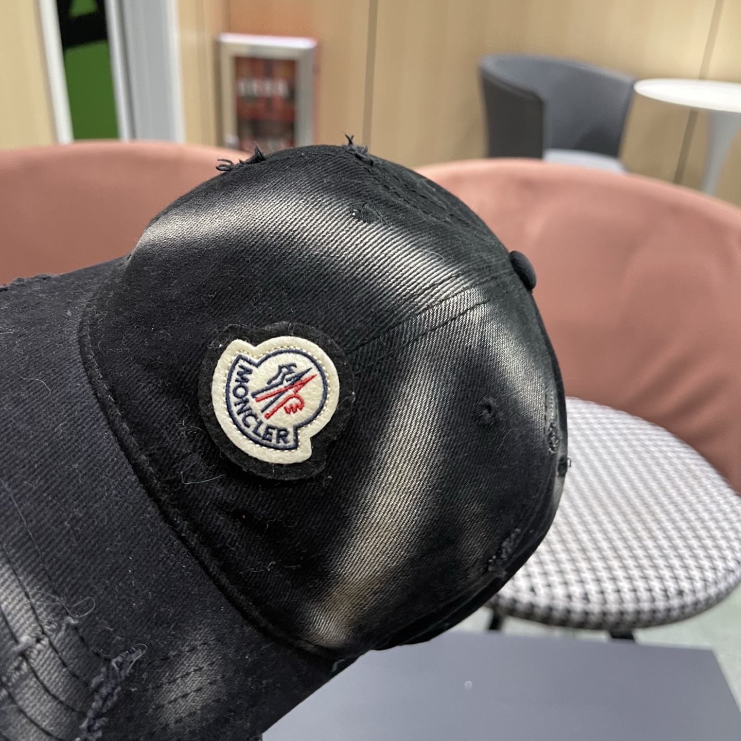 Moncler hat