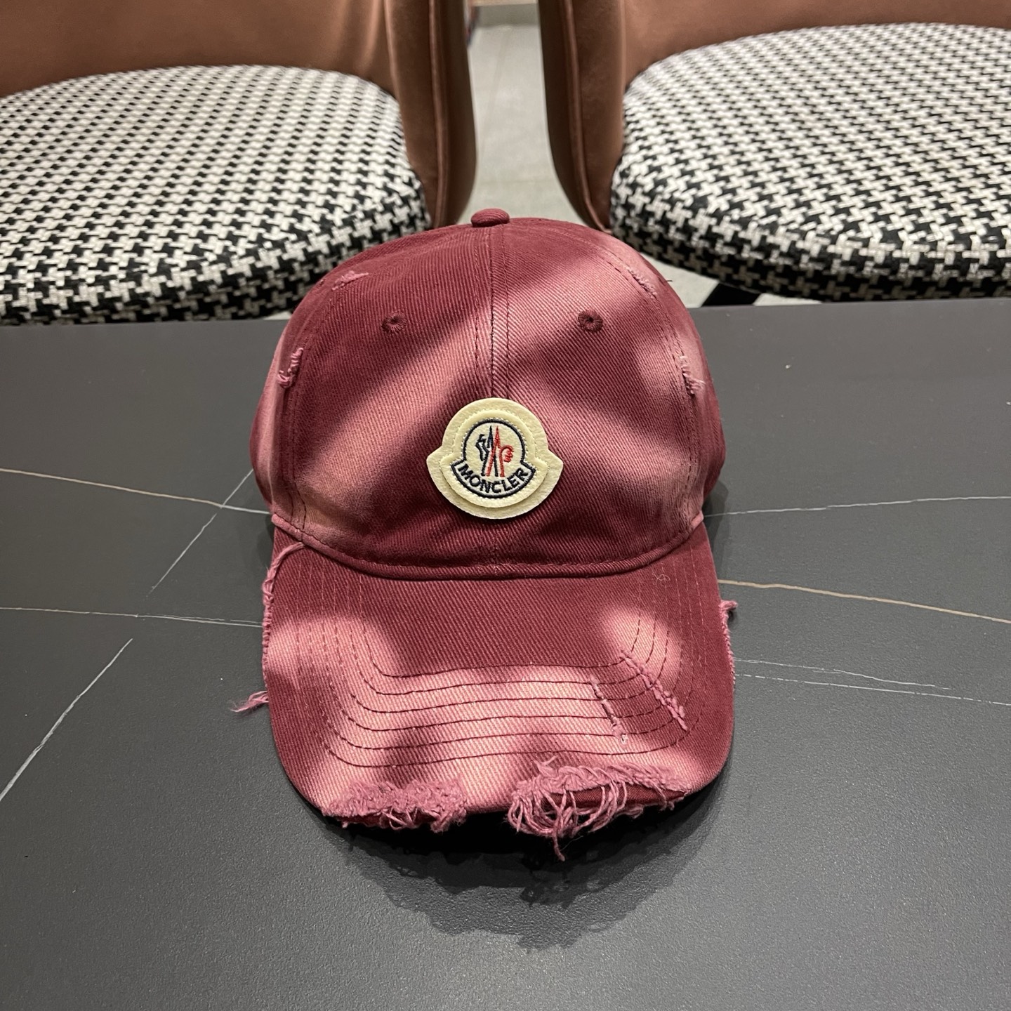 Moncler hat