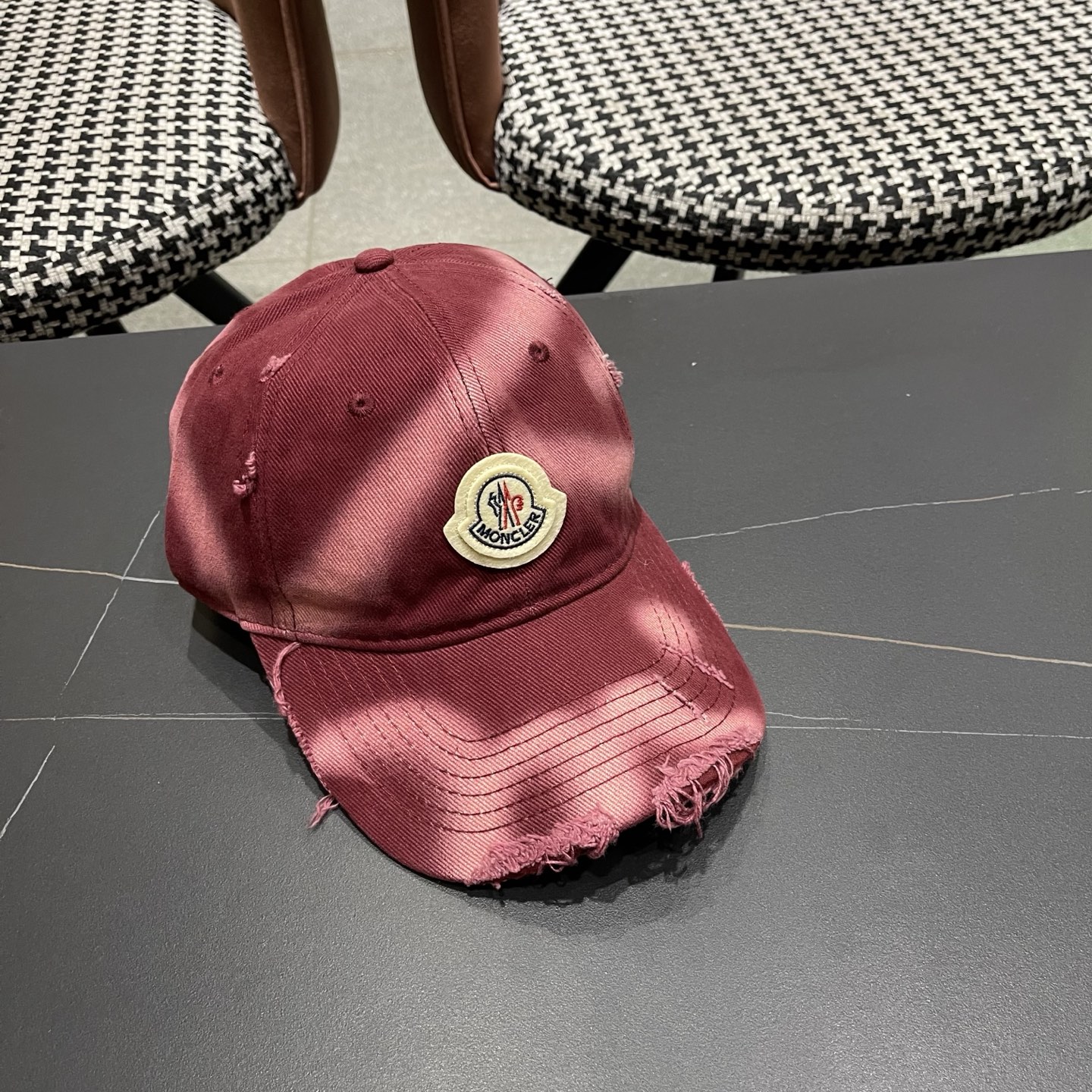Moncler hat