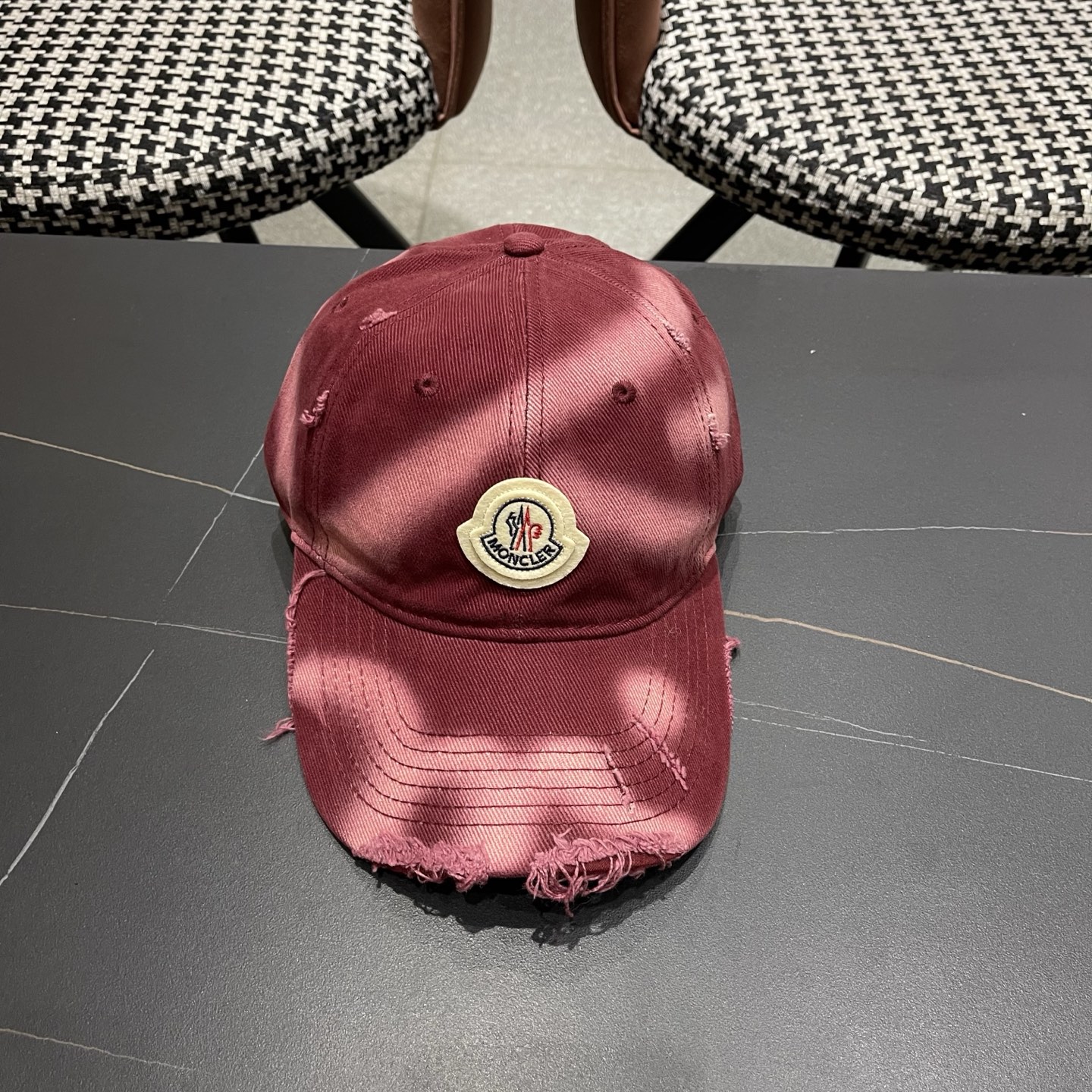 Moncler hat