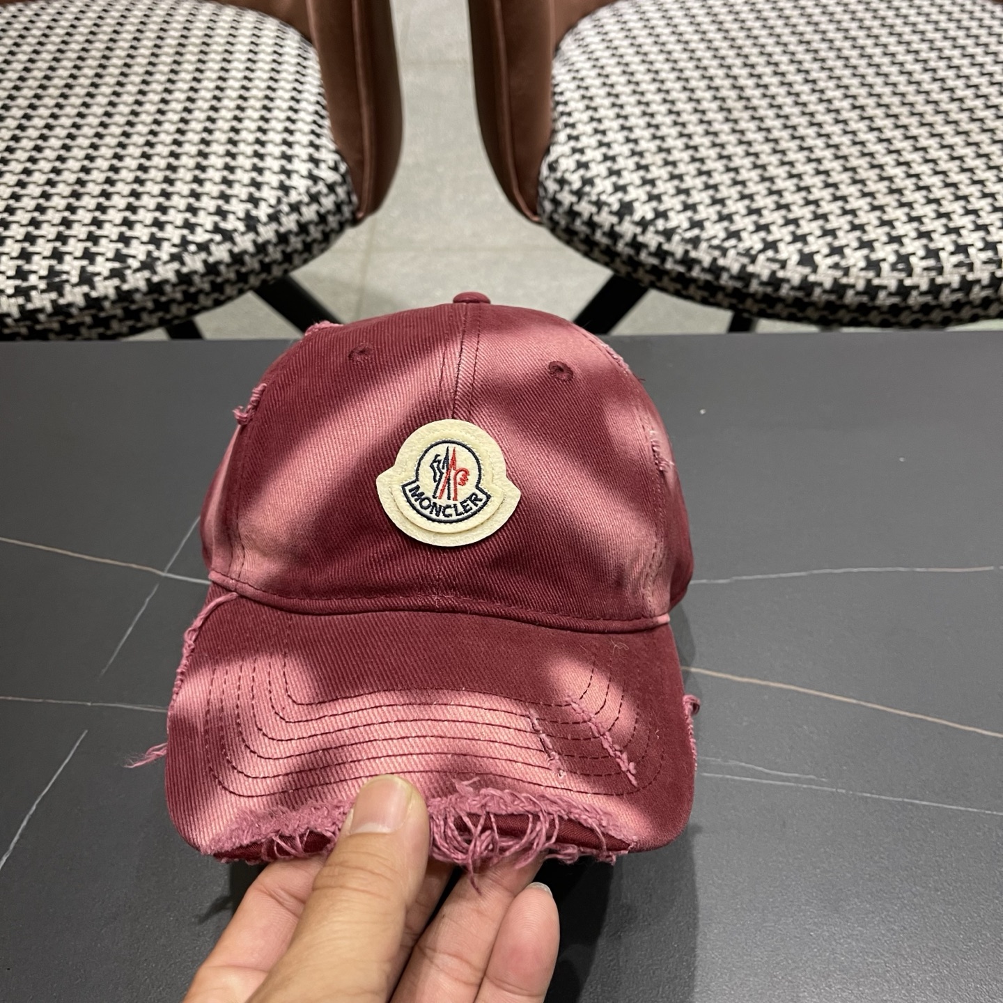 Moncler hat