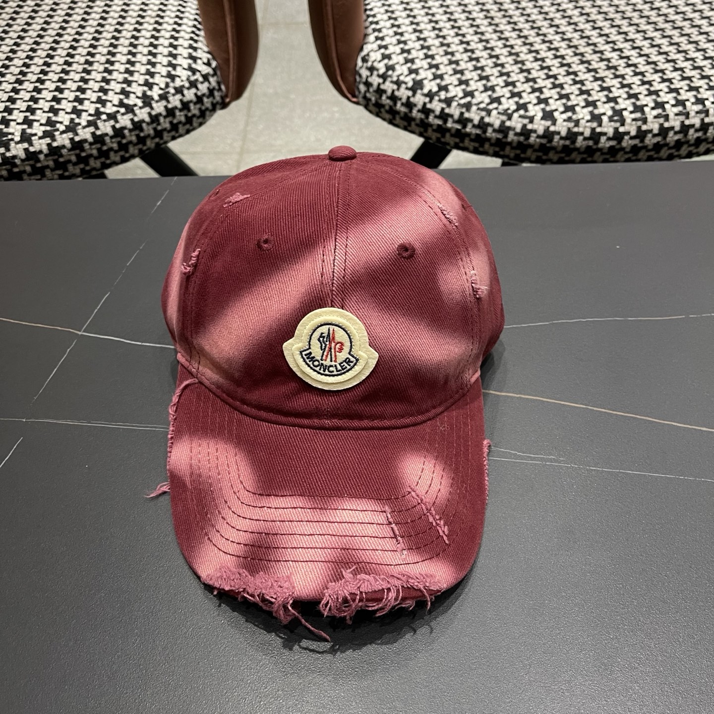 Moncler hat