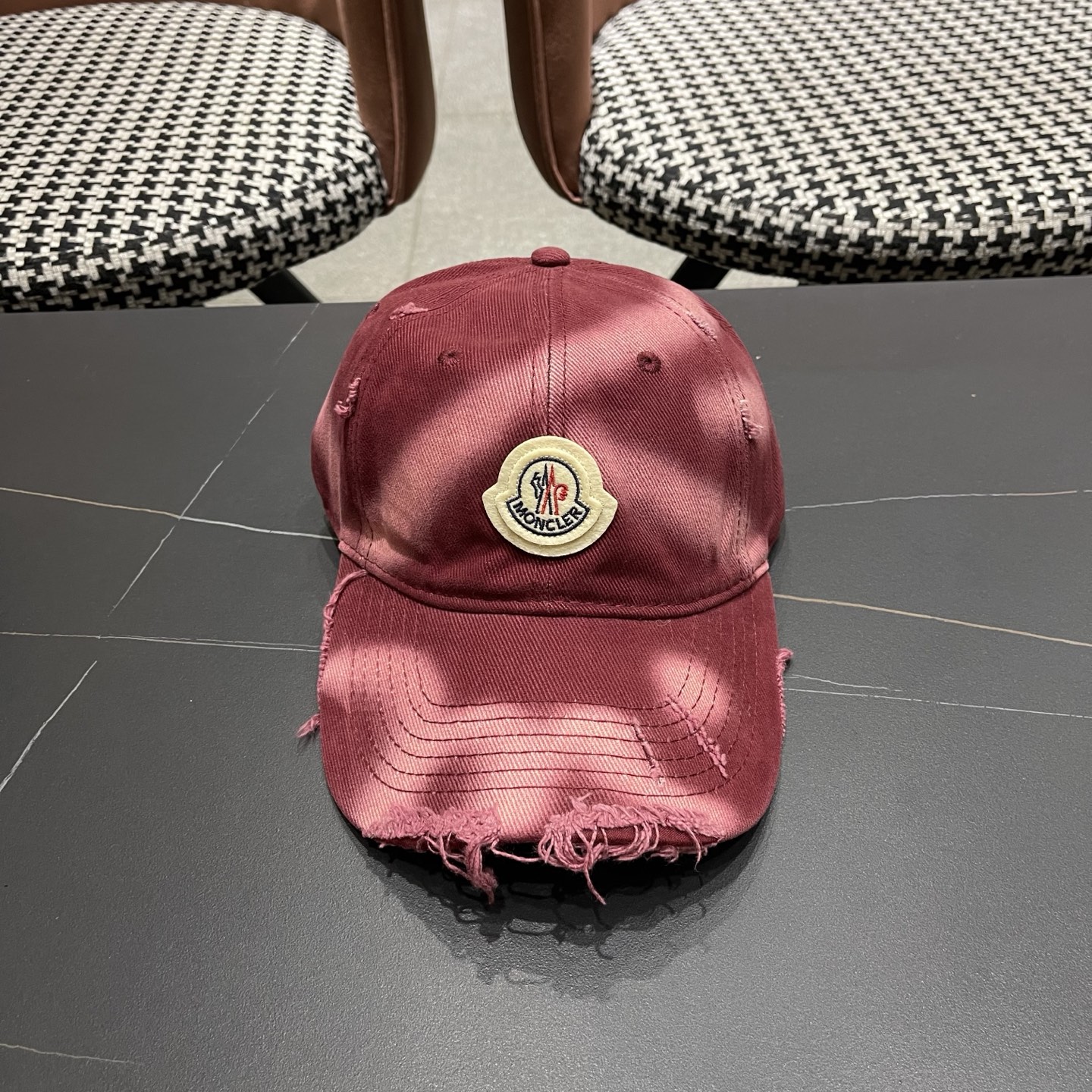 Moncler hat