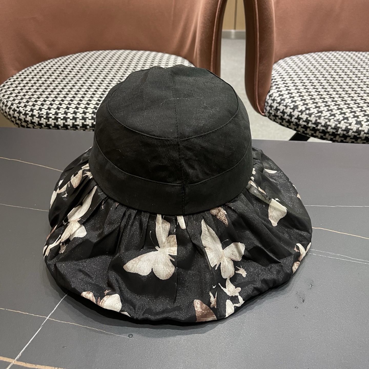 Moncler hat