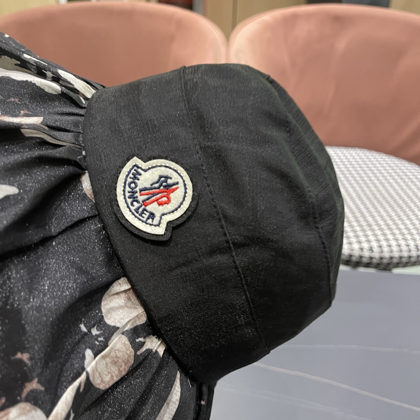 Moncler hat