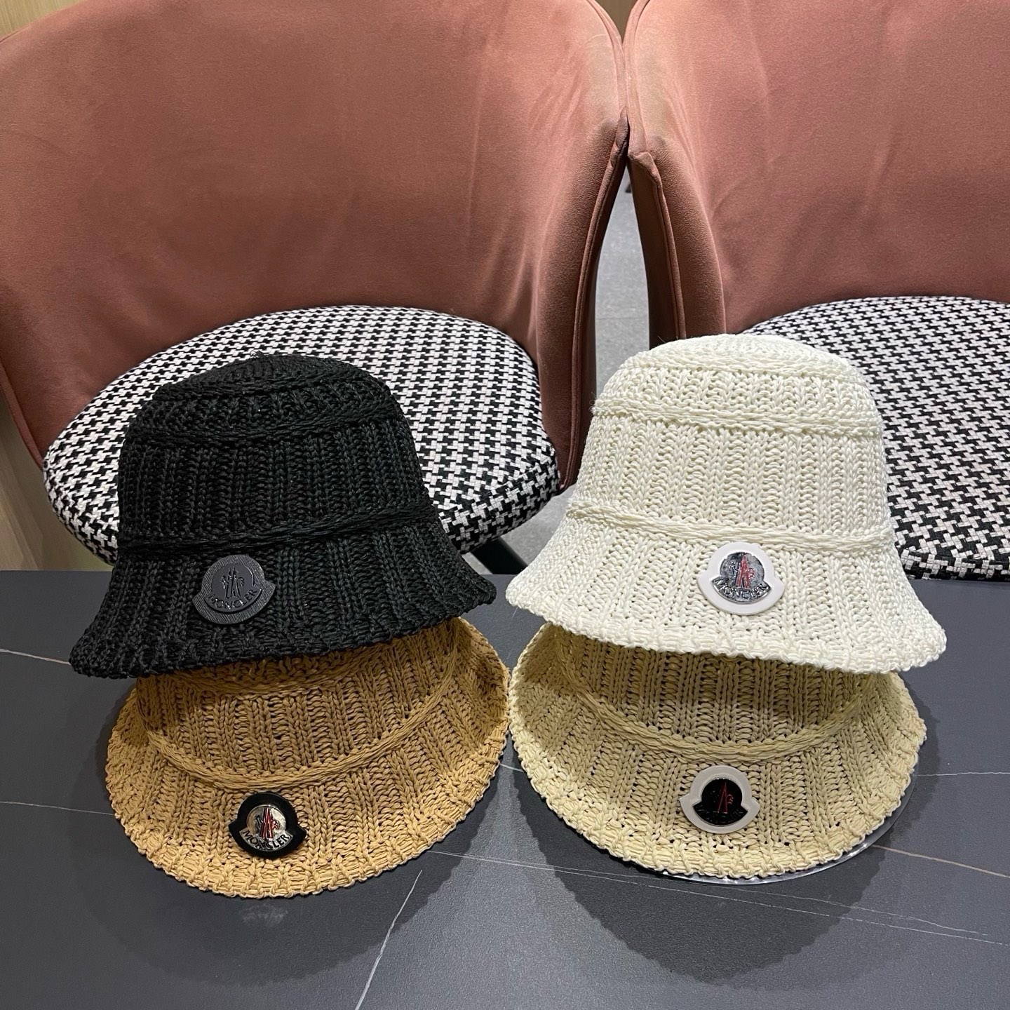 Moncler hat