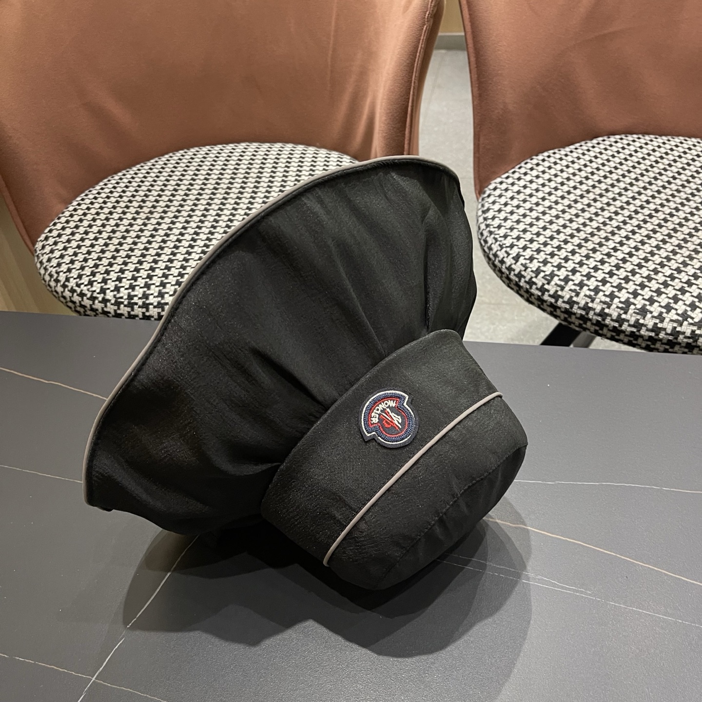 Moncler hat