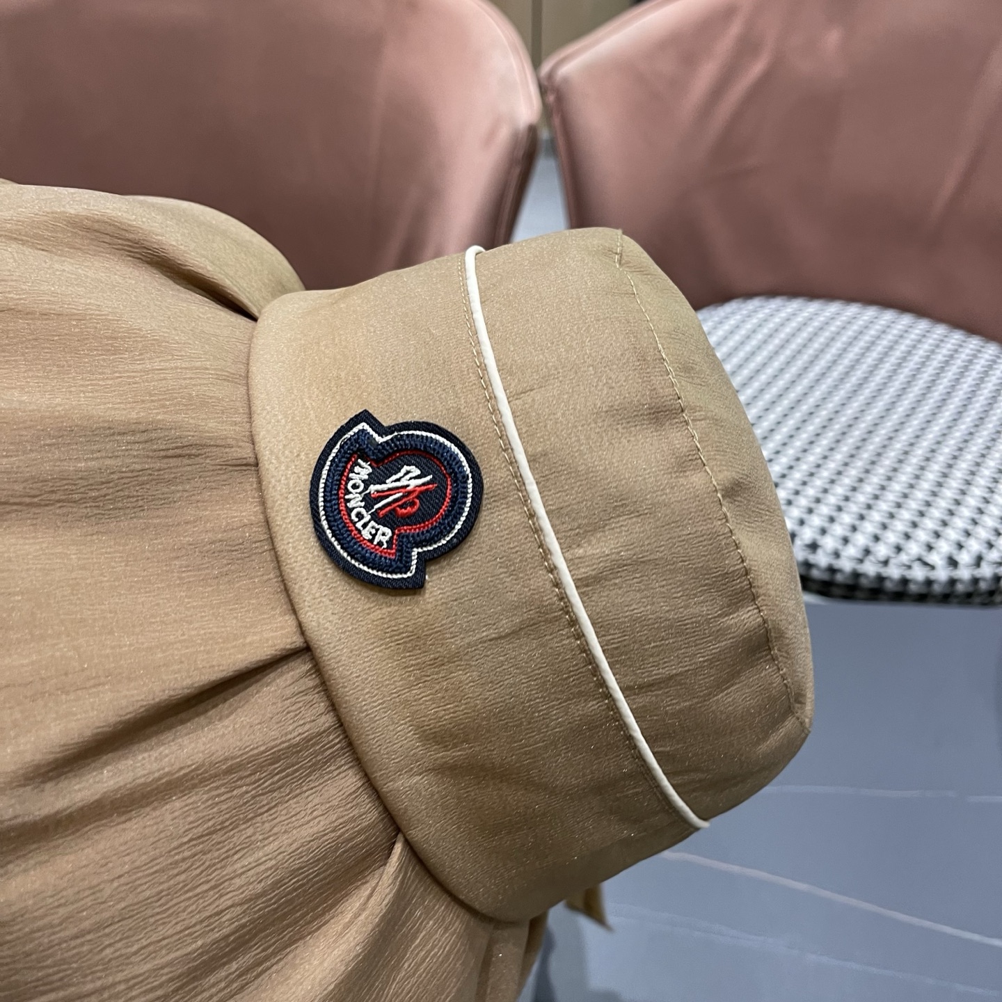 Moncler hat