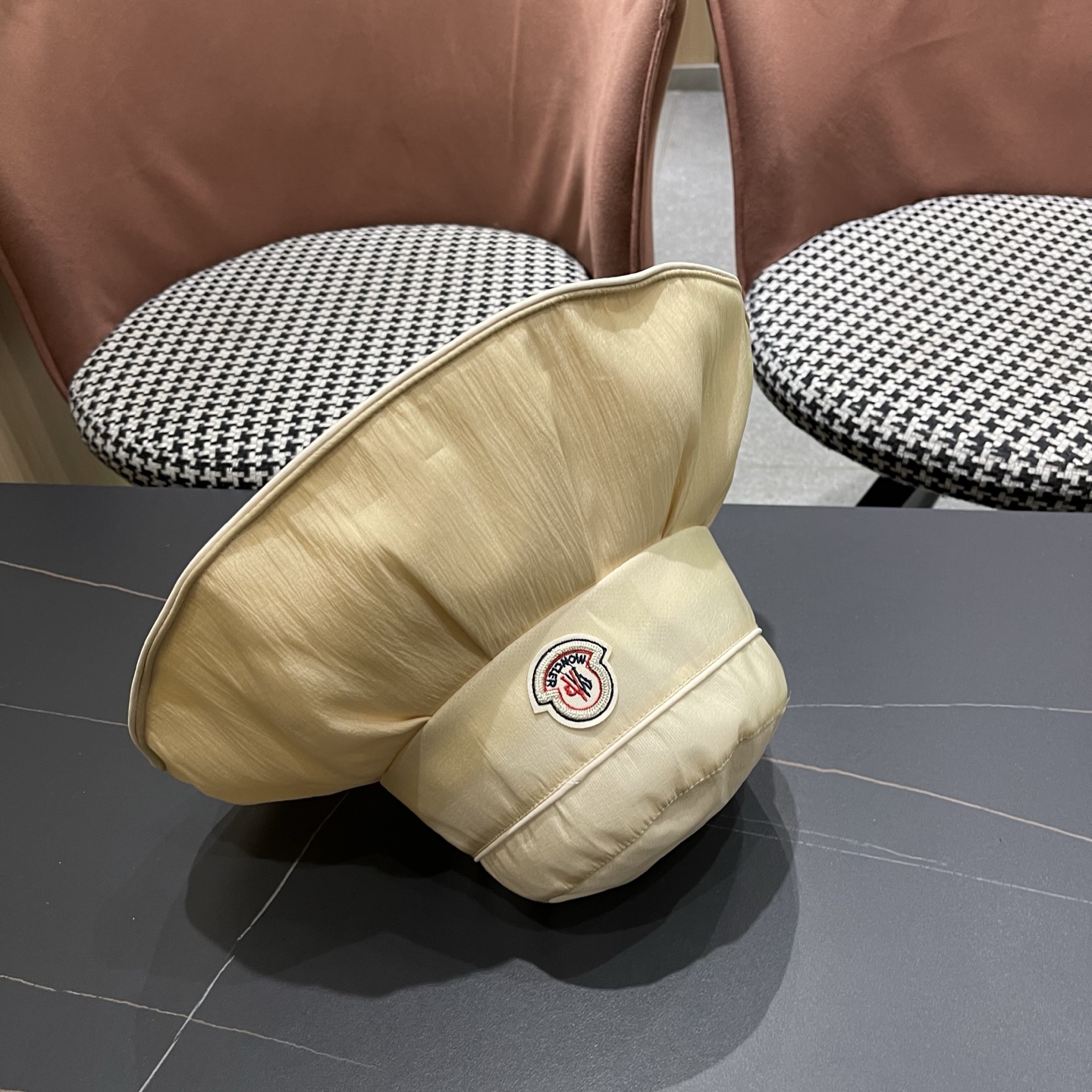 Moncler hat
