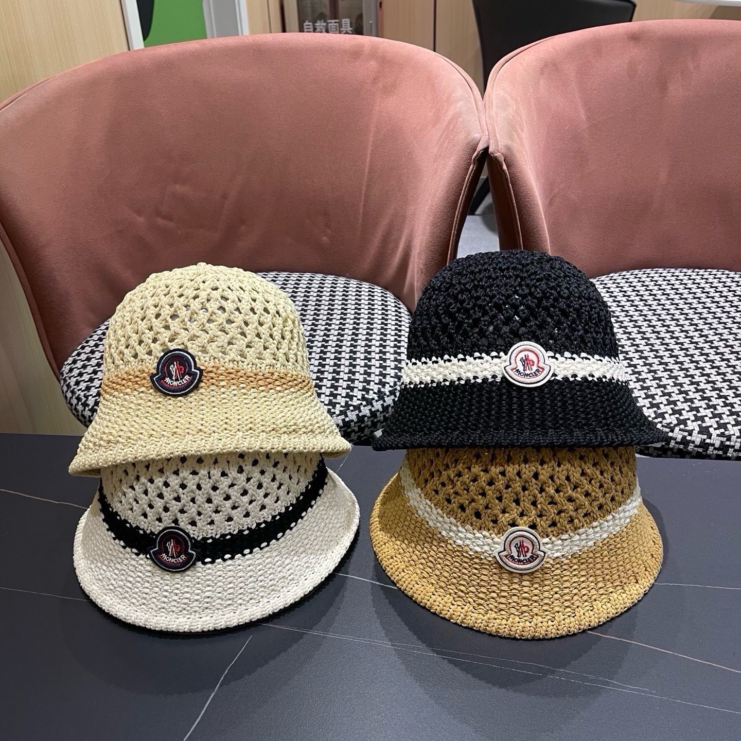 Moncler hat