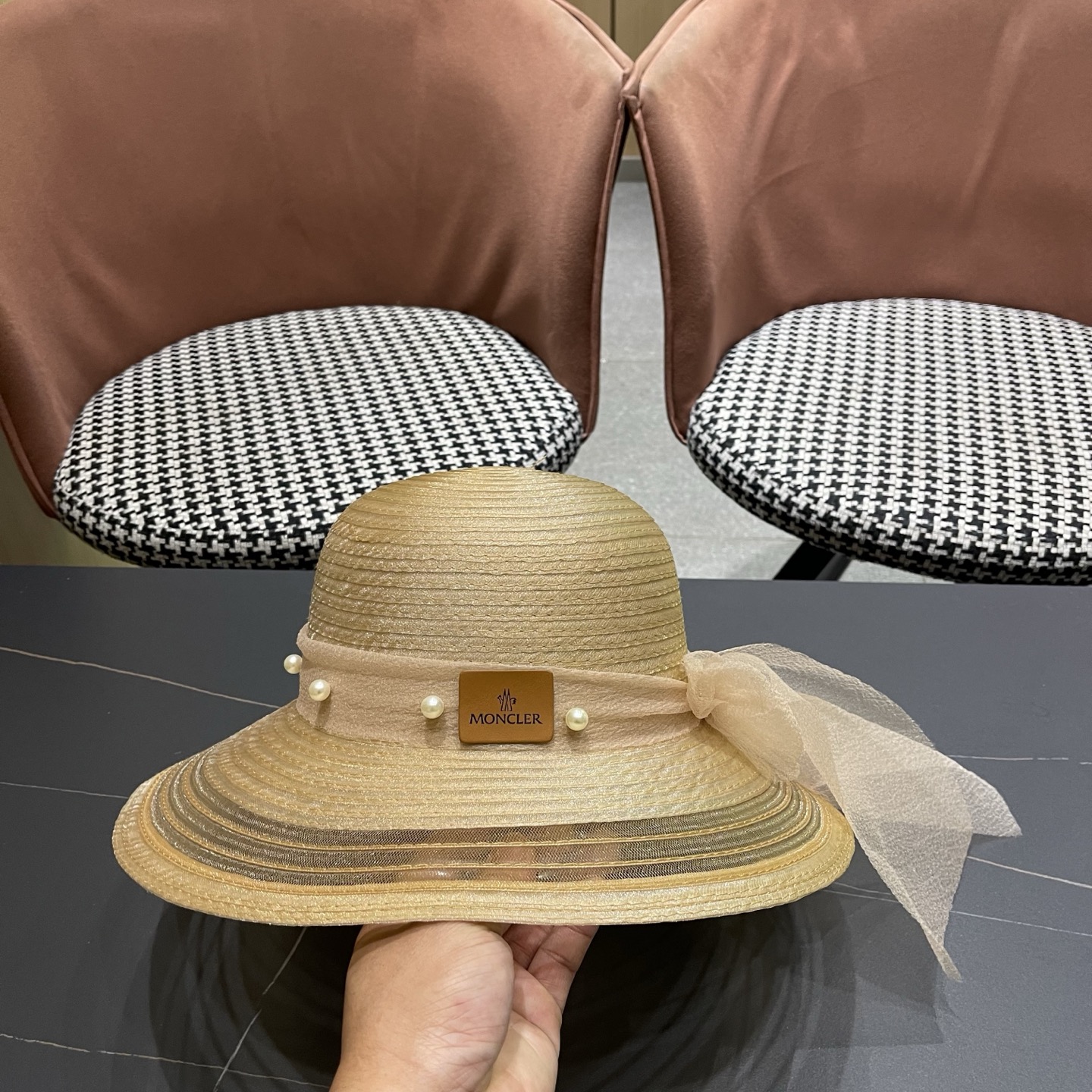 Moncler hat