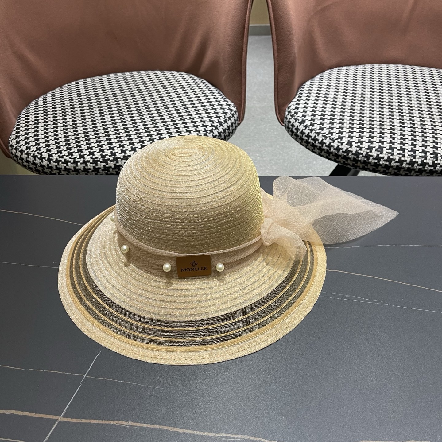 Moncler hat