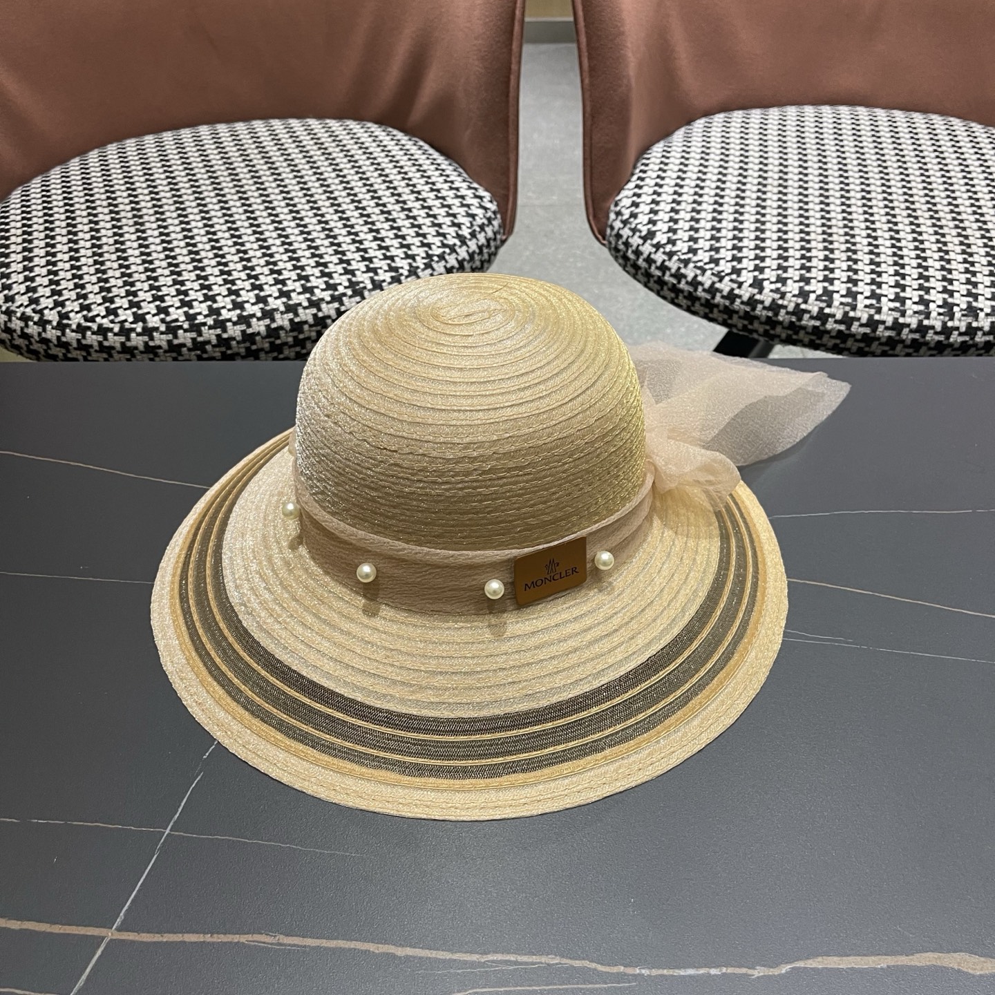 Moncler hat