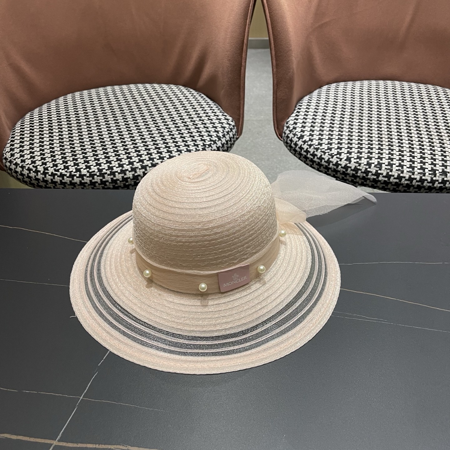 Moncler hat