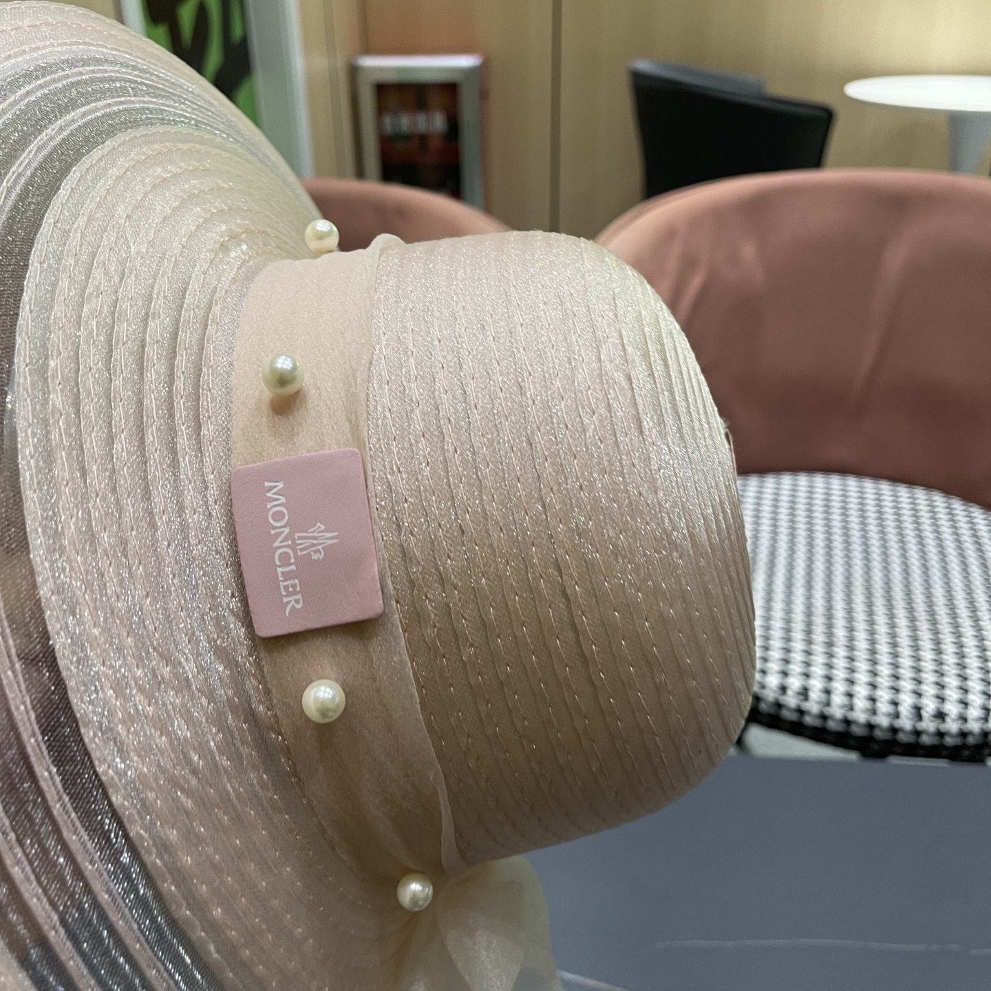 Moncler hat