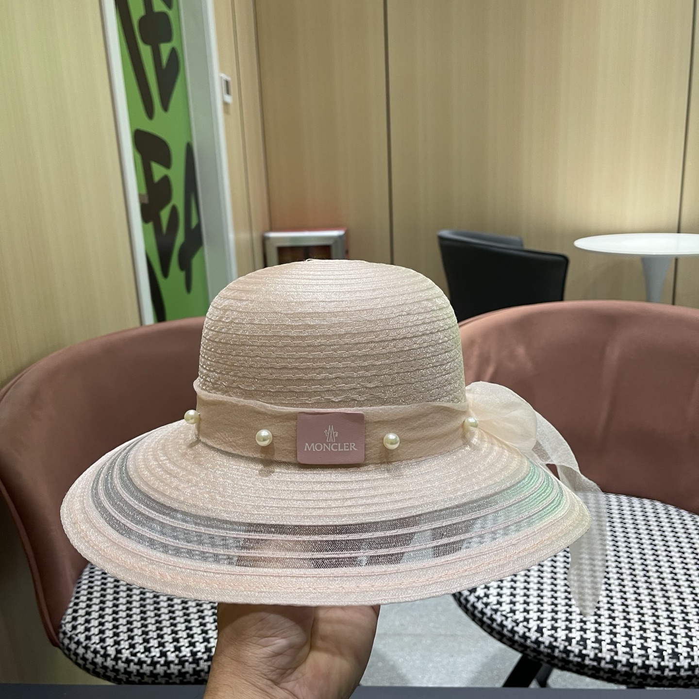 Moncler hat