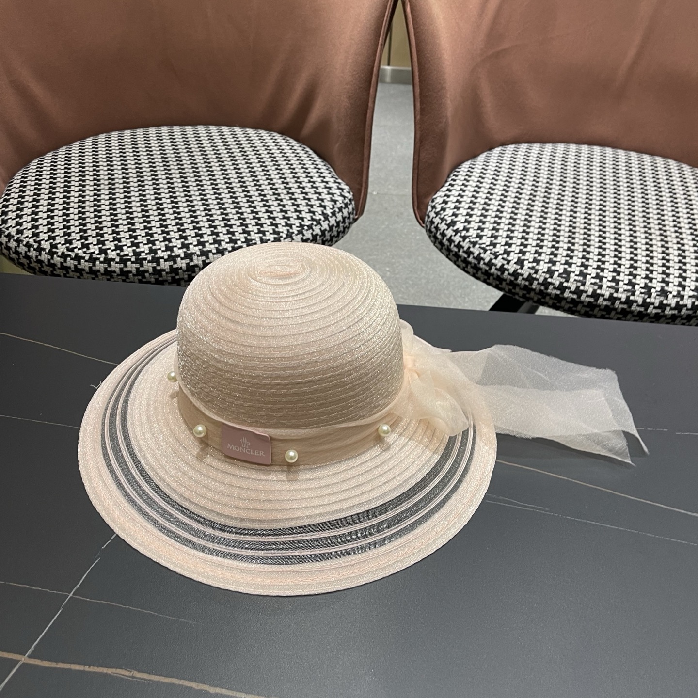 Moncler hat