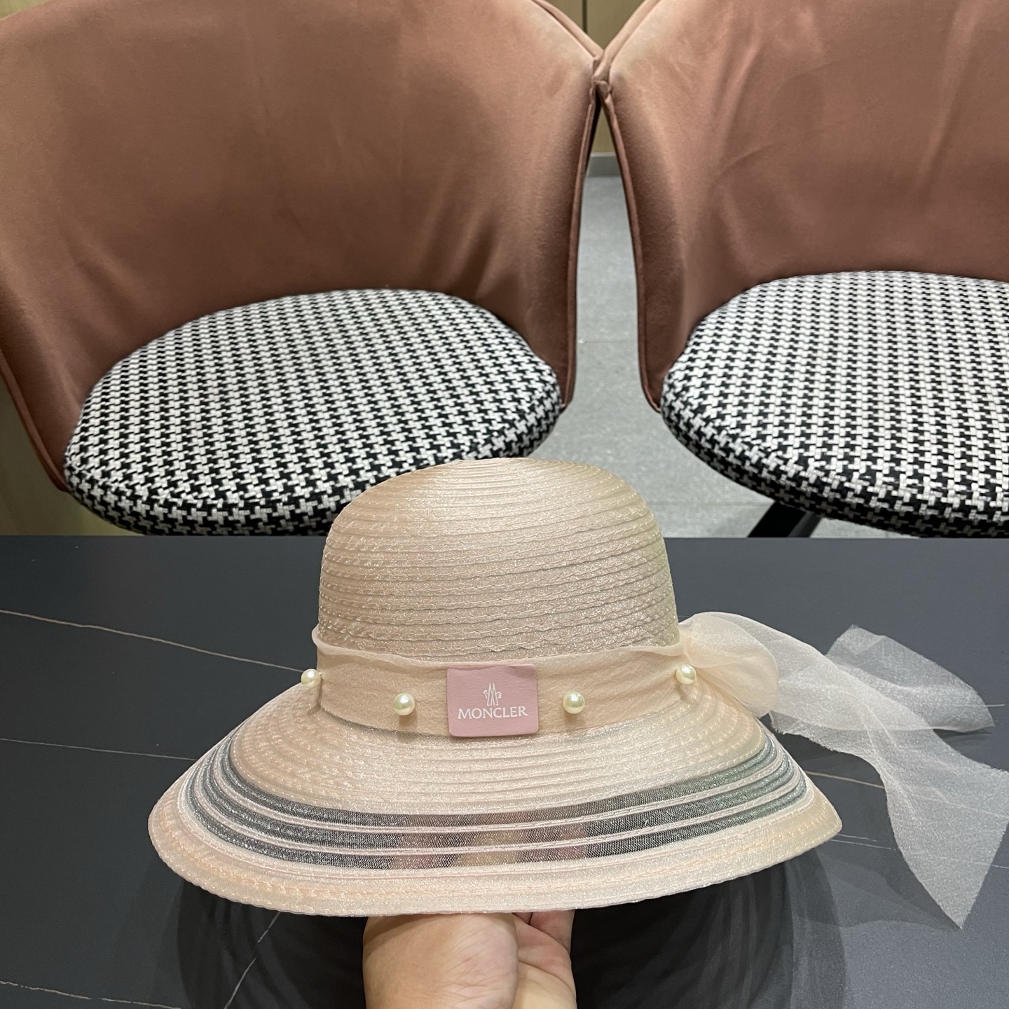 Moncler hat