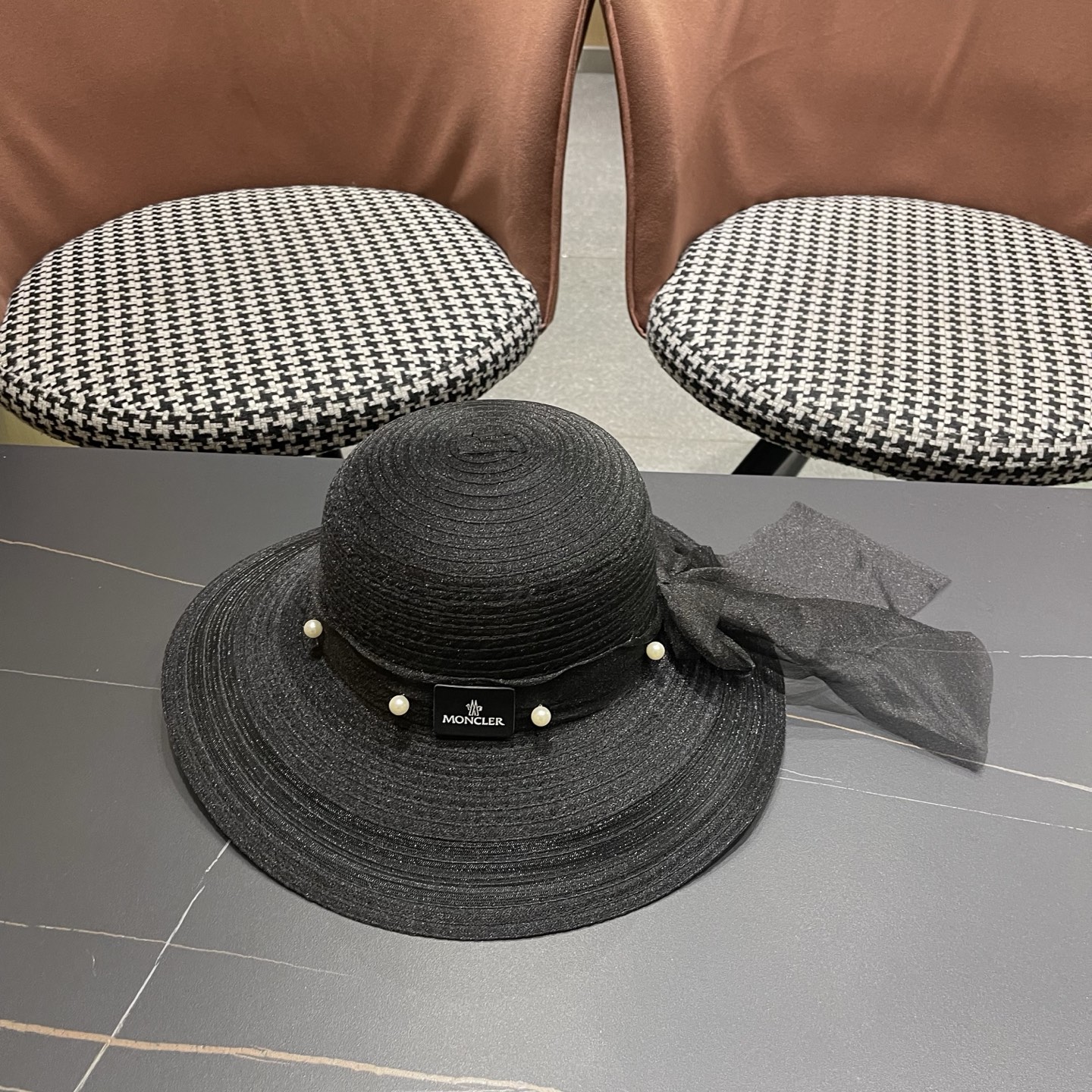 Moncler hat