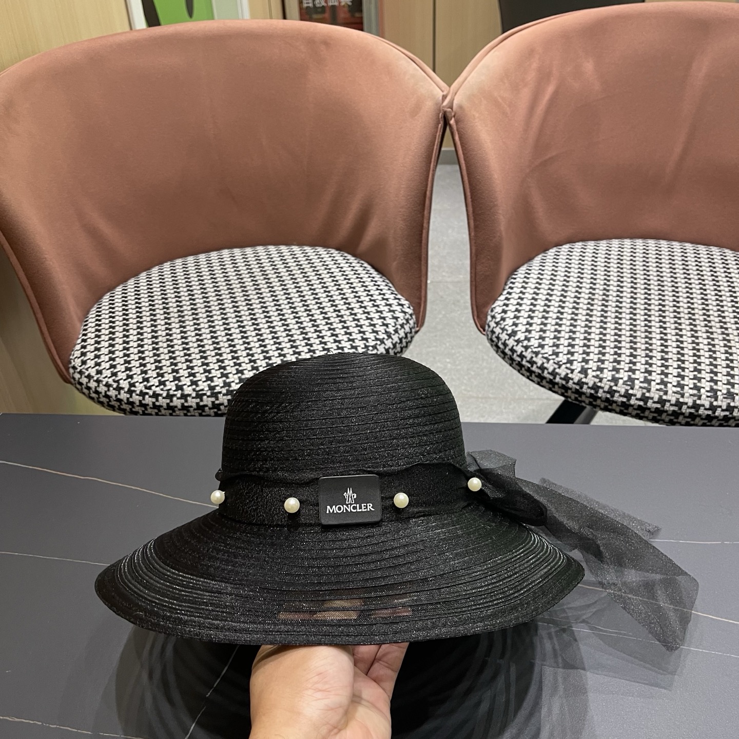 Moncler hat