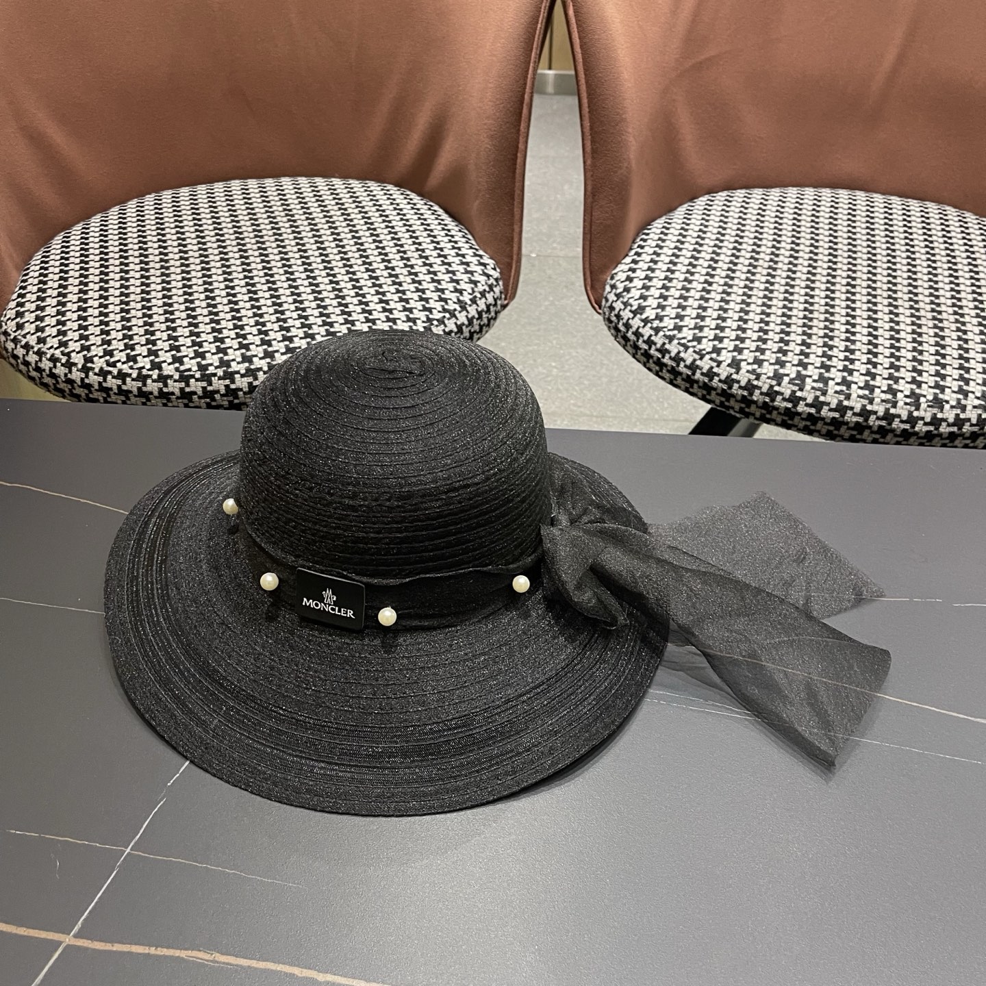 Moncler hat