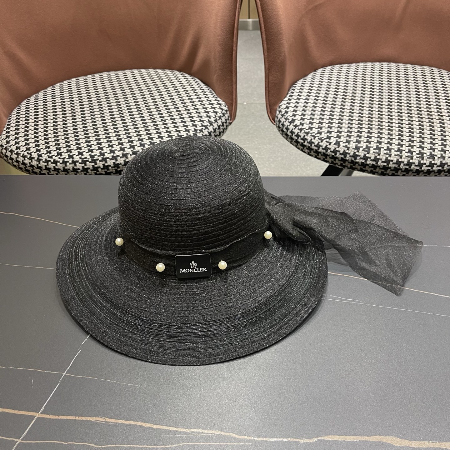 Moncler hat