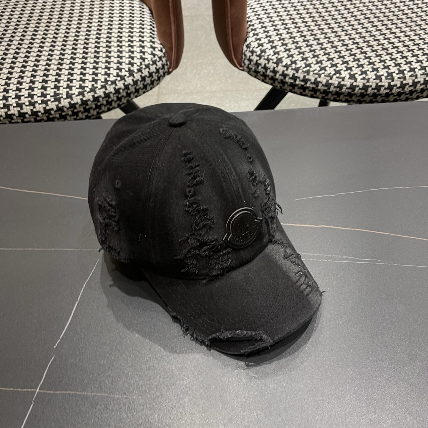 Moncler hat