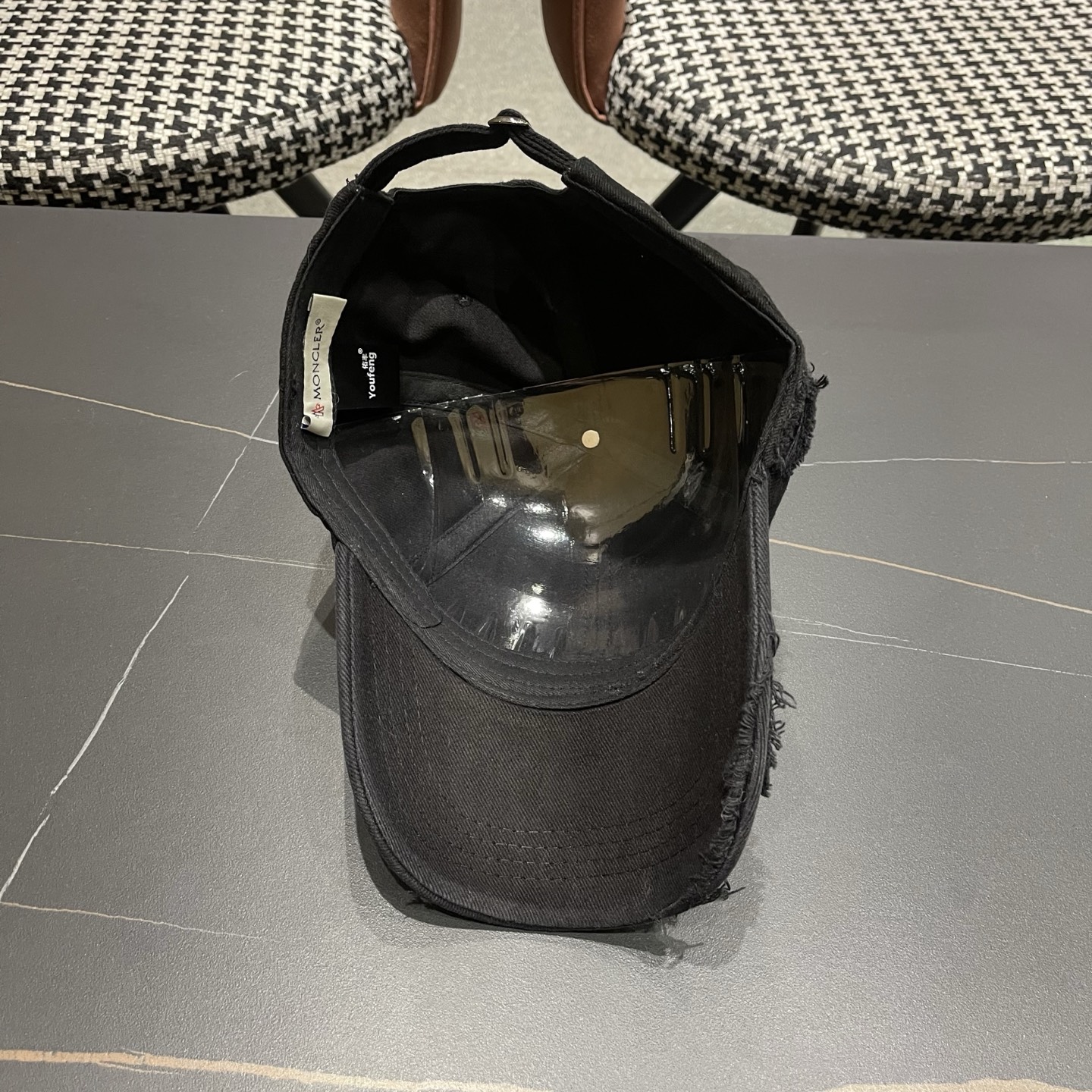Moncler hat
