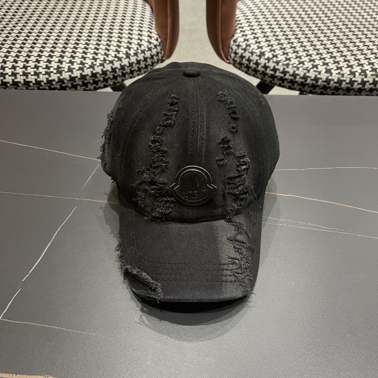 Moncler hat
