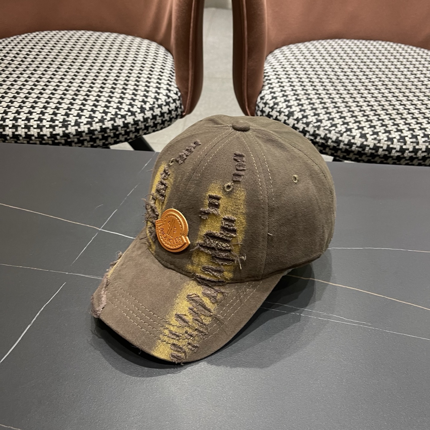 Moncler hat