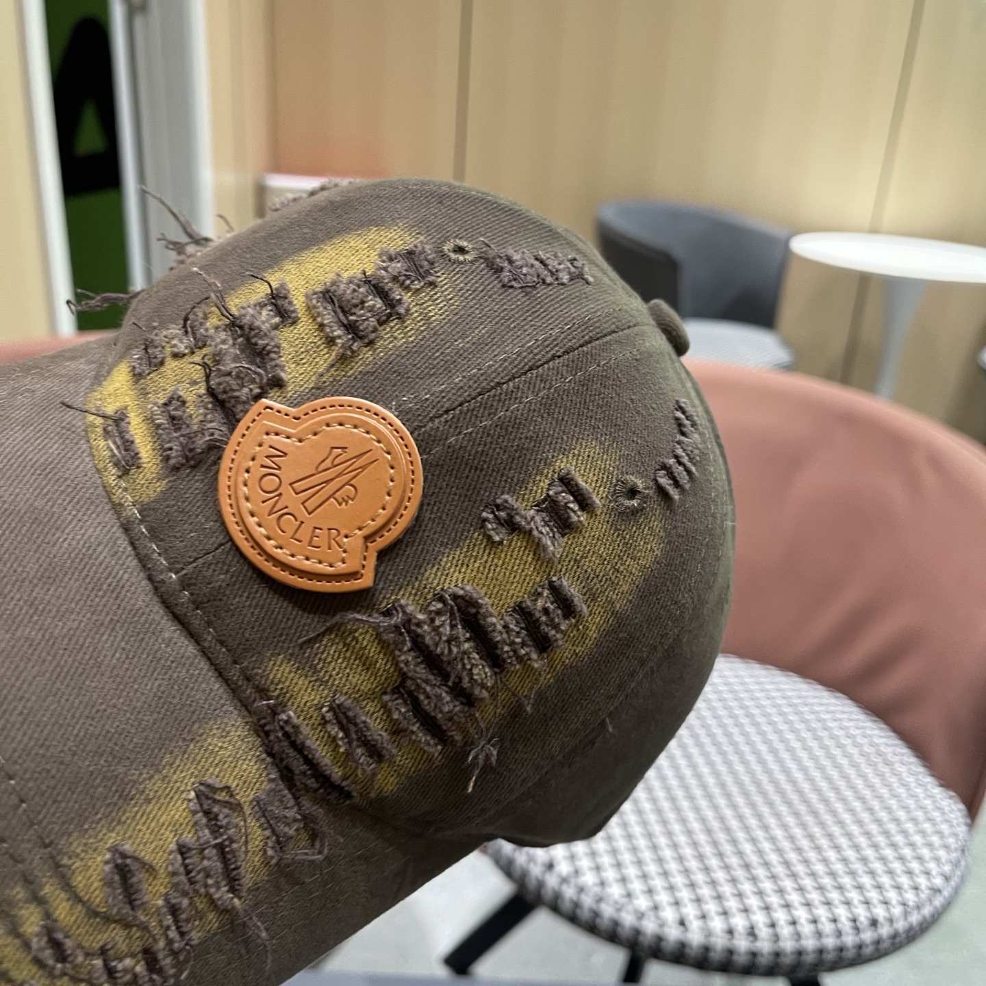 Moncler hat