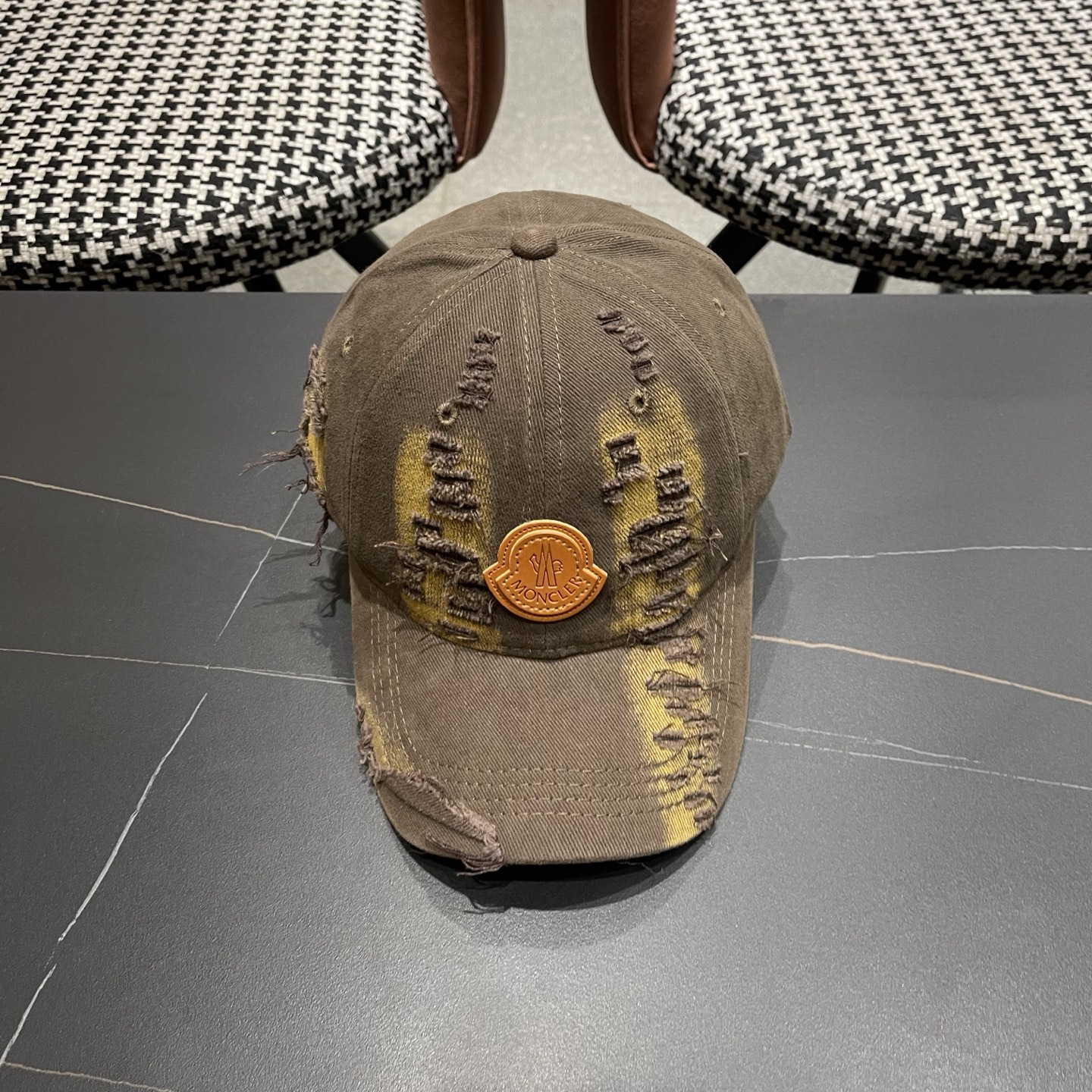 Moncler hat