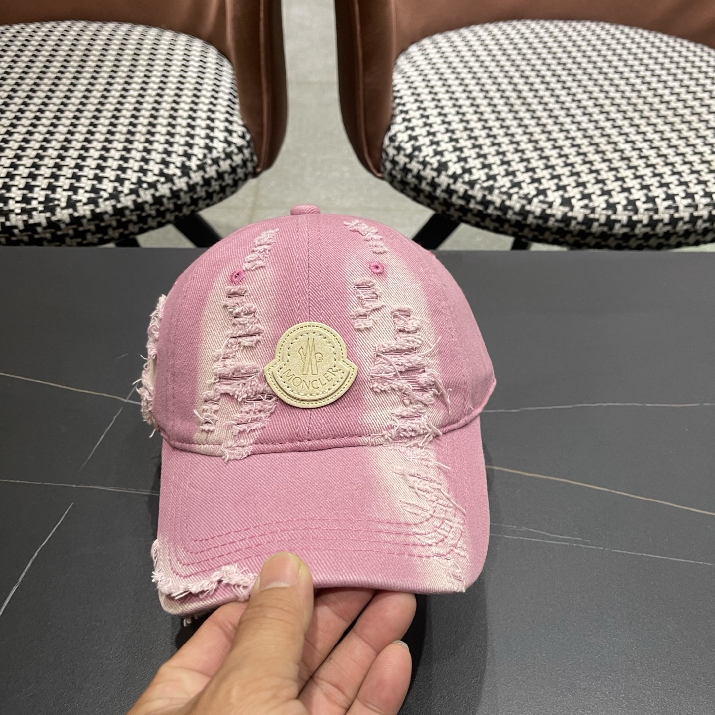 Moncler hat