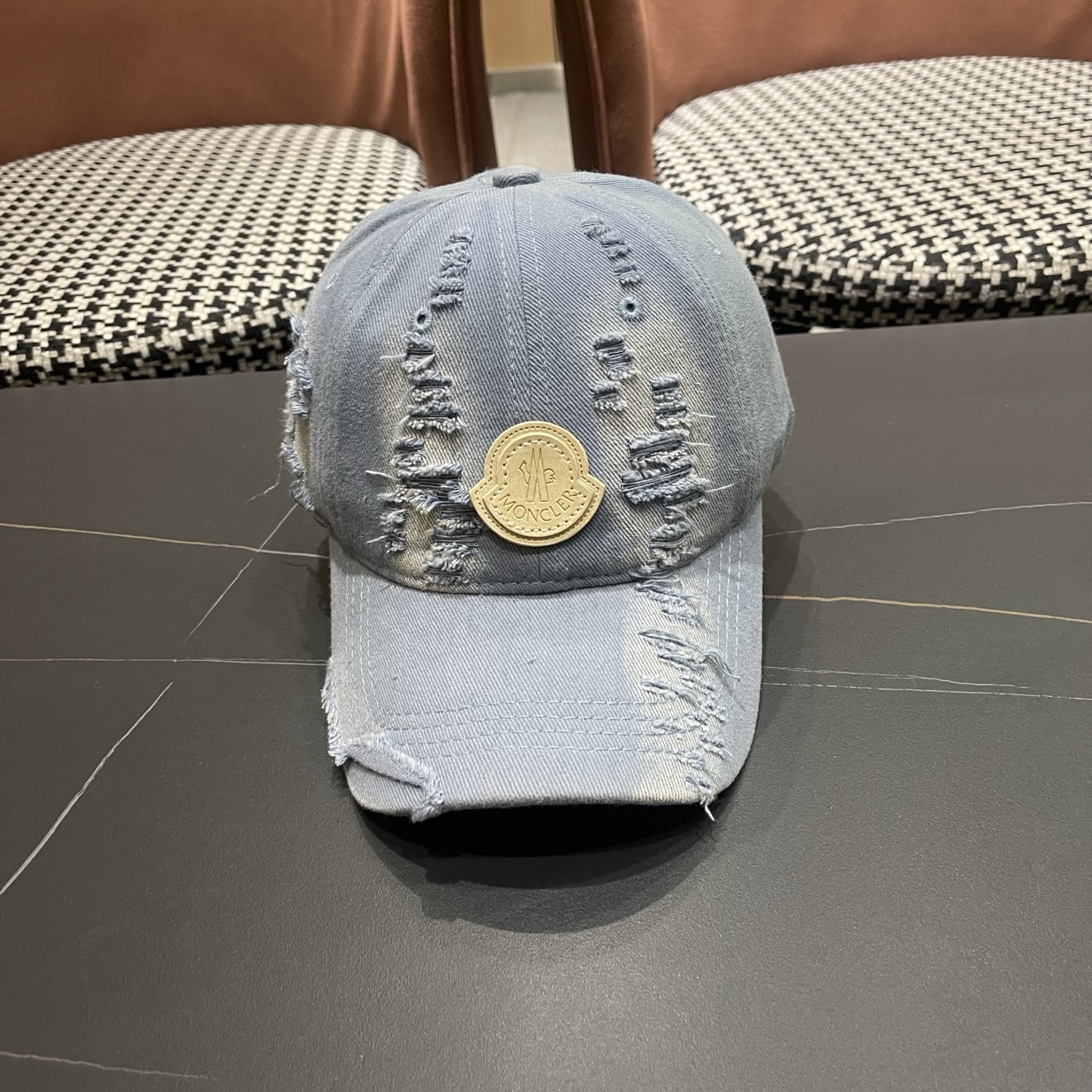 Moncler hat