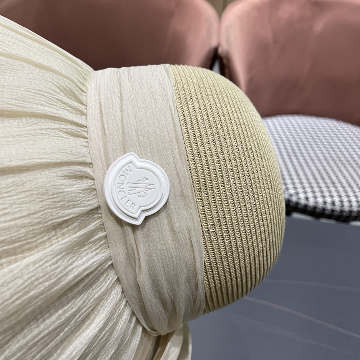 Moncler hat