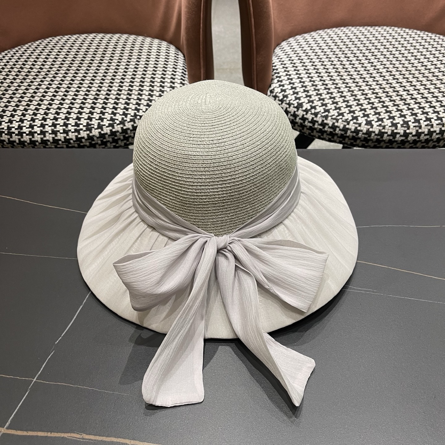 Moncler hat