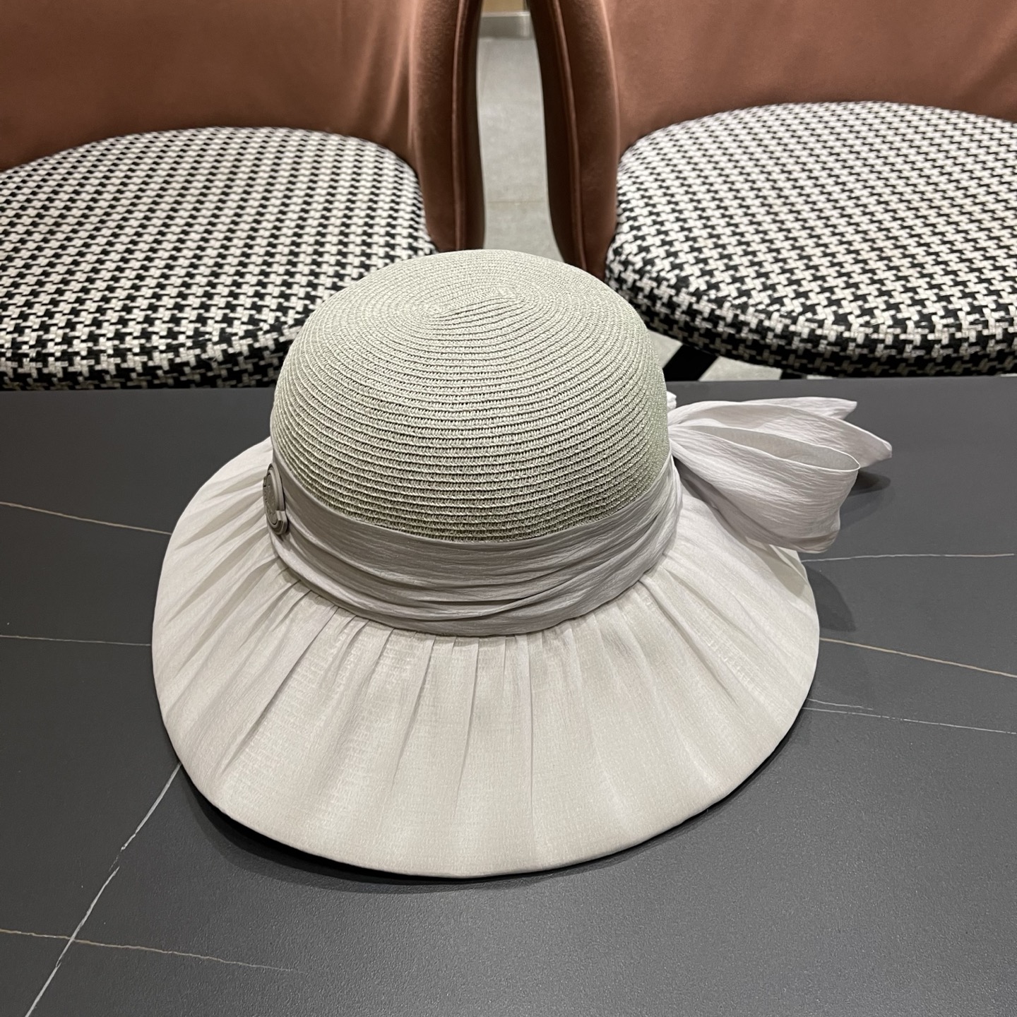 Moncler hat