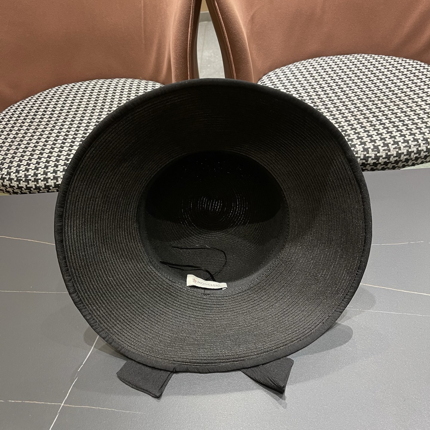 Moncler hat