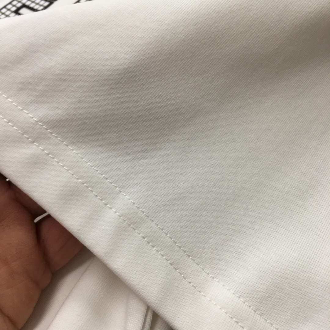 short sleeves
