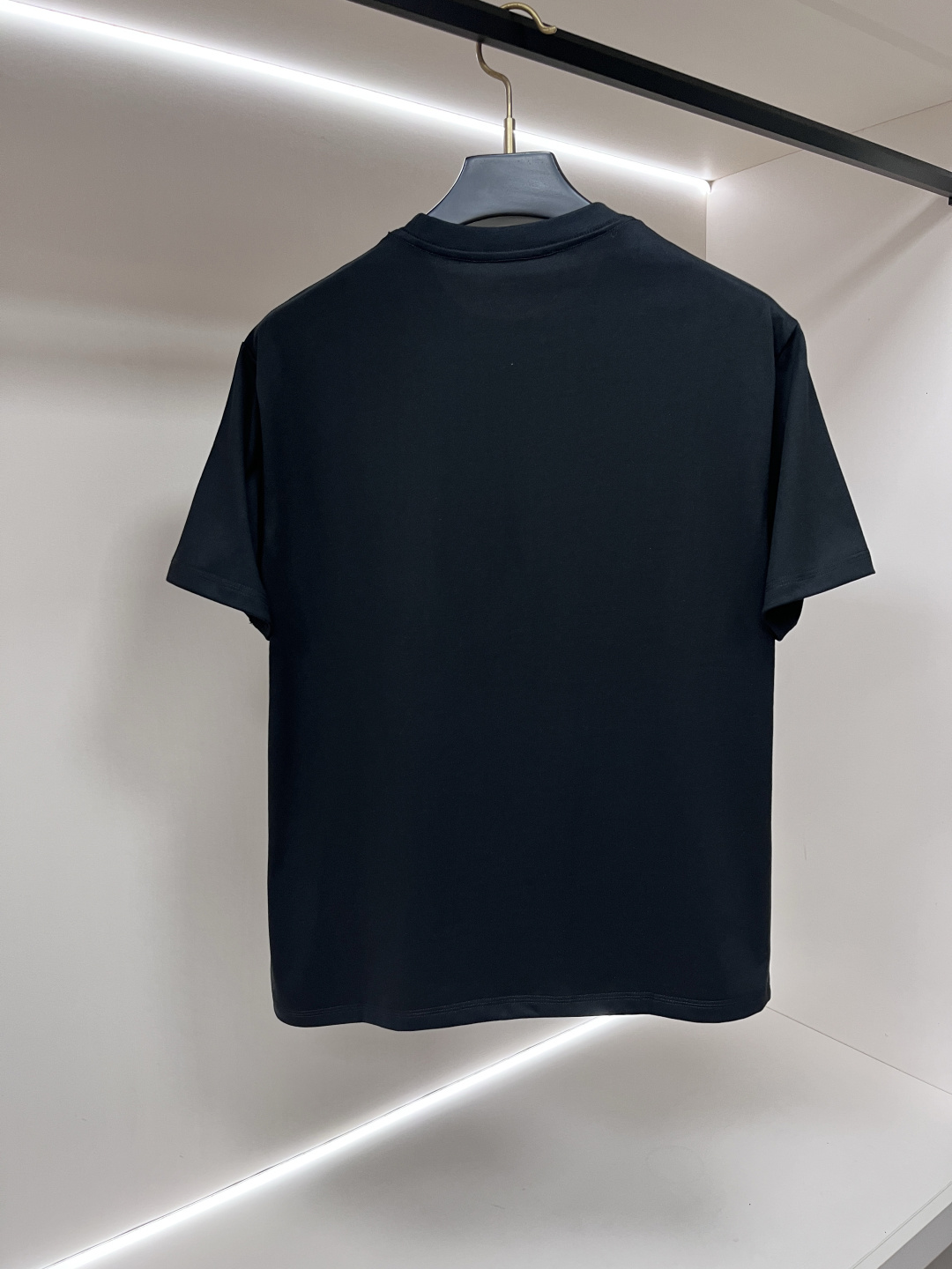 short sleeves