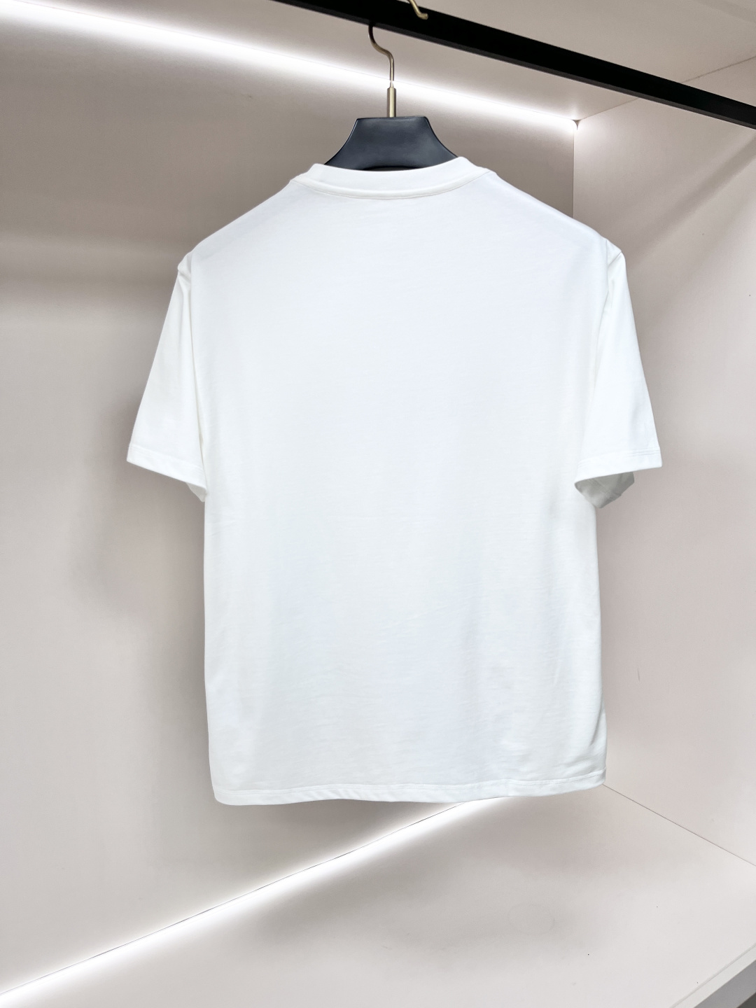 short sleeves